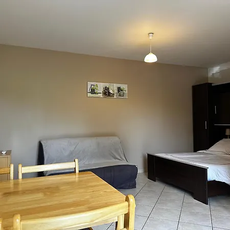 Les Roussets Apartment Jonzac